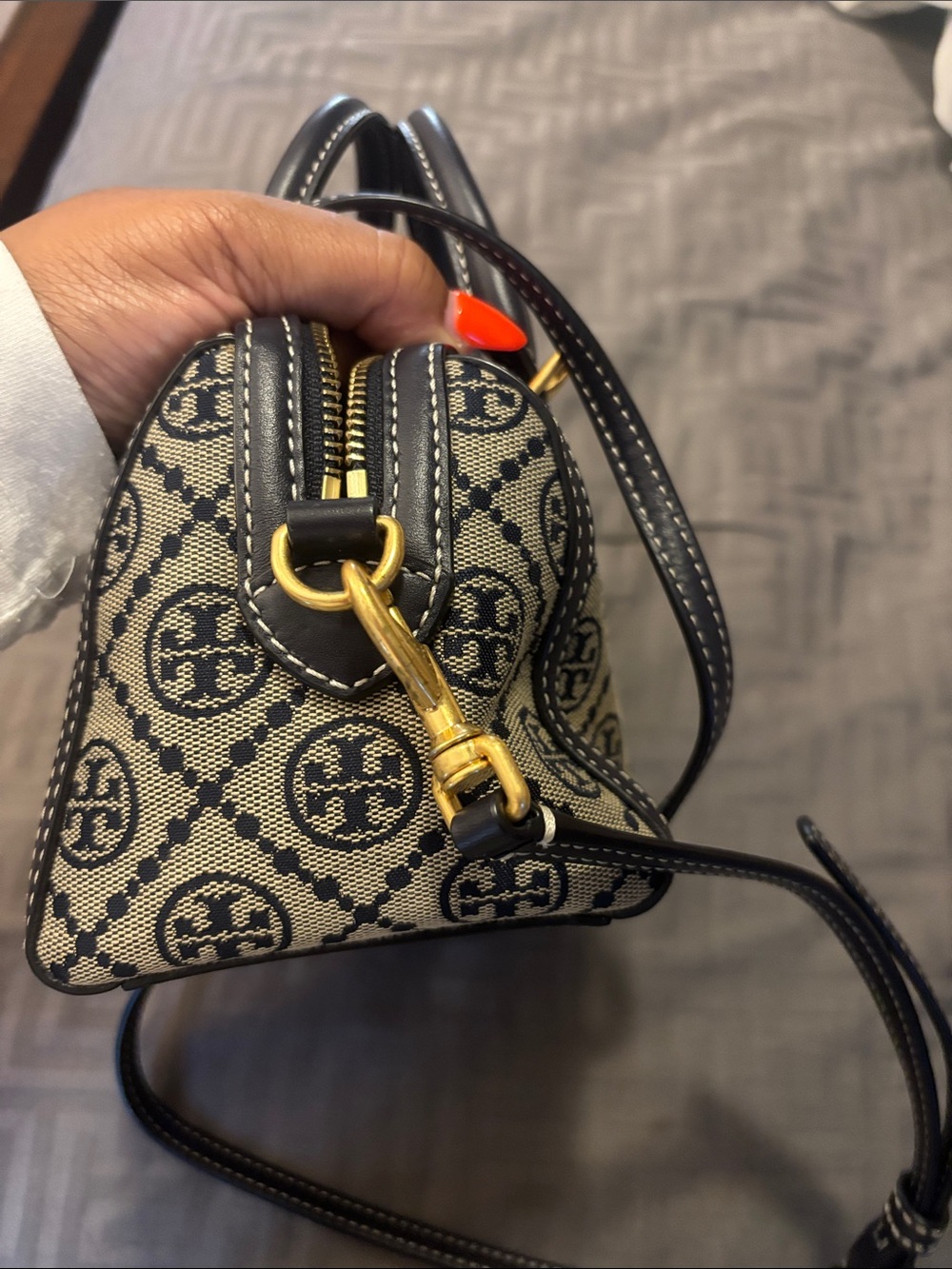 Tory Burch Navy Petite Barrel - Picture 5 of 8